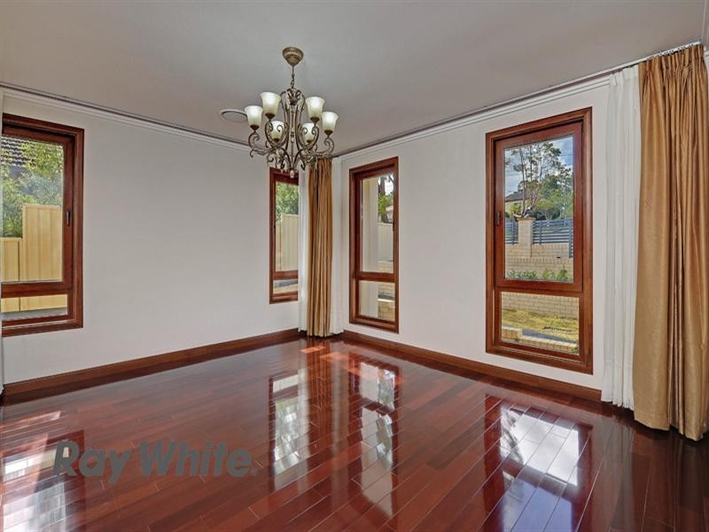 5 Duntroon Avenue, Epping NSW 2121