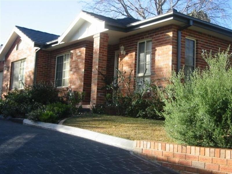 1/2 Lansdowne Street, Eastwood NSW 2122