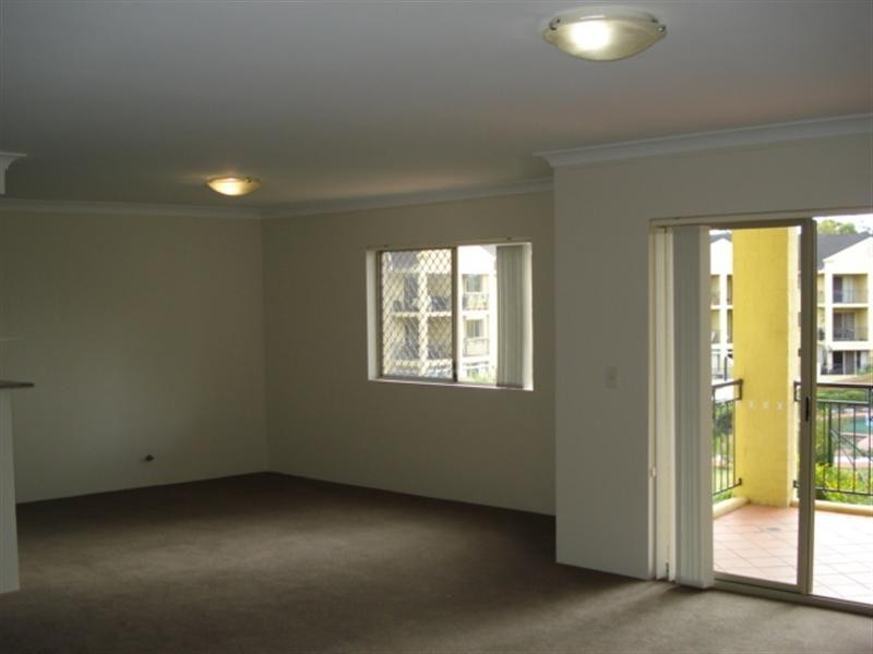 21/6-8 Nile Close, Marsfield NSW 2122