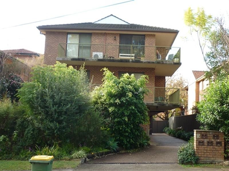 2/5 Robert Street, Telopea NSW 2117