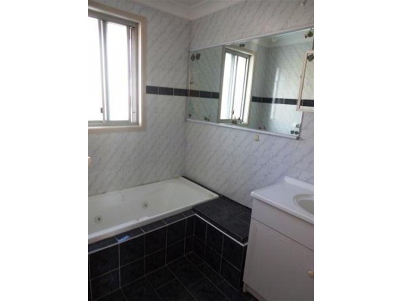 2 Newport Place, Oatlands NSW 2117