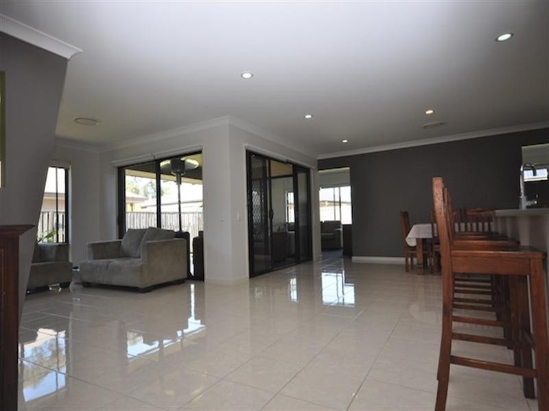 10 King Parrot Close, Narangba QLD 4504