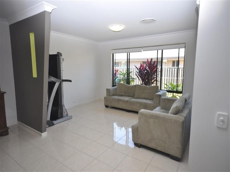 10 King Parrot Close, Narangba QLD 4504