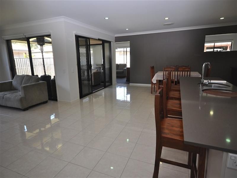 10 King Parrot Close, Narangba QLD 4504