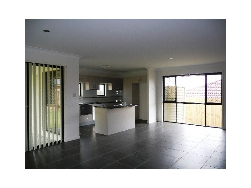 10 Lilly Anna Lane, Narangba QLD 4504