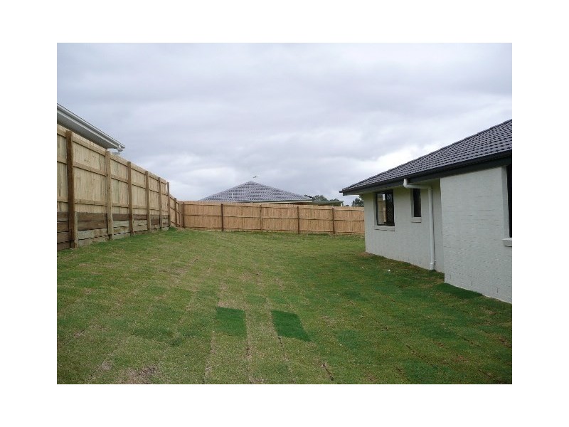 10 Lilly Anna Lane, Narangba QLD 4504