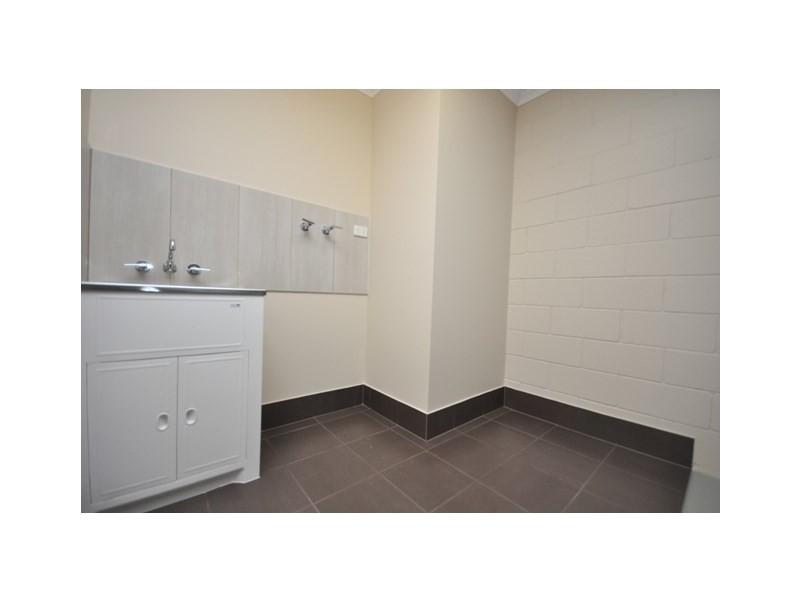 Unit 2/28 Fernando Street, Burpengary QLD 4505