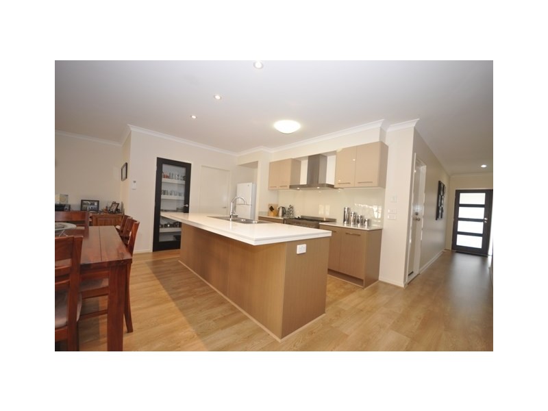 5 Smudgee Cls, Narangba QLD 4504