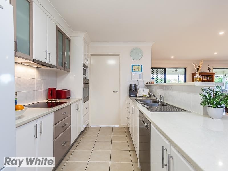 25 Moorhen Court, Narangba QLD 4504
