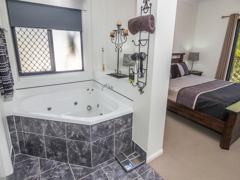 34 Mitta Crescent, Narangba QLD 4504