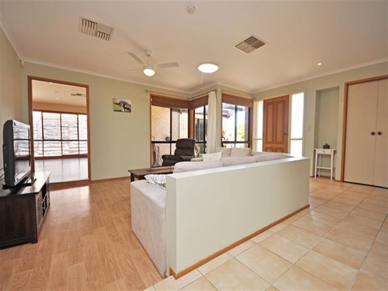 28 Homeworld Drive, Narangba QLD 4504