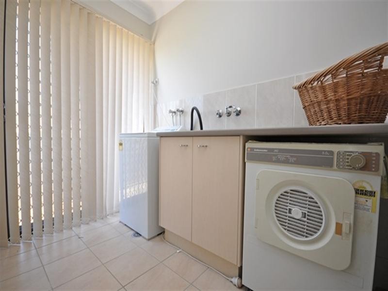 34 Barrine Place, Narangba QLD 4504