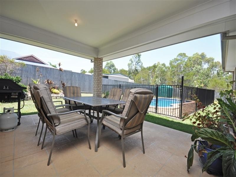 34 Barrine Place, Narangba QLD 4504