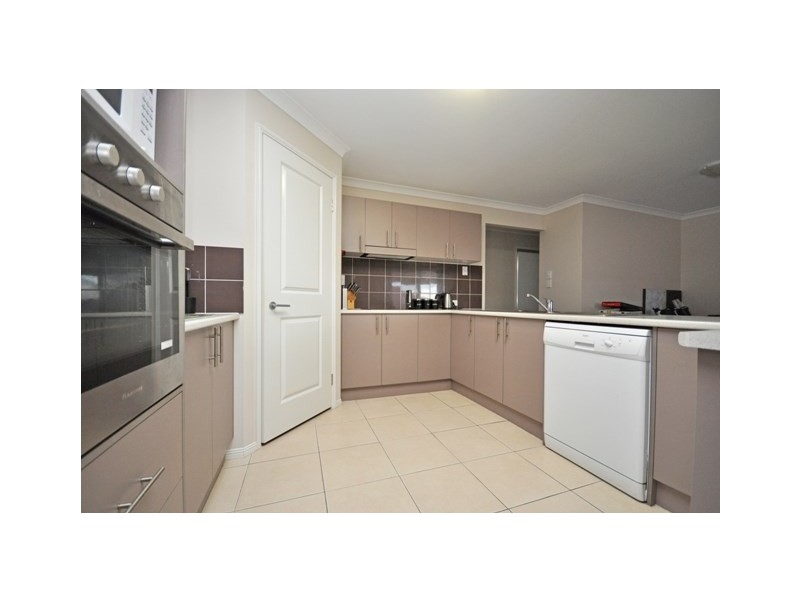 8 Terrace Court, Narangba QLD 4504