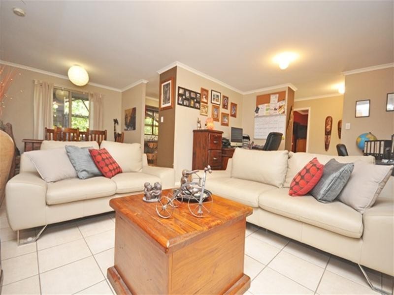 131-133 Burgundy Drive, Morayfield QLD 4506