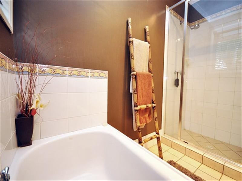 131-133 Burgundy Drive, Morayfield QLD 4506