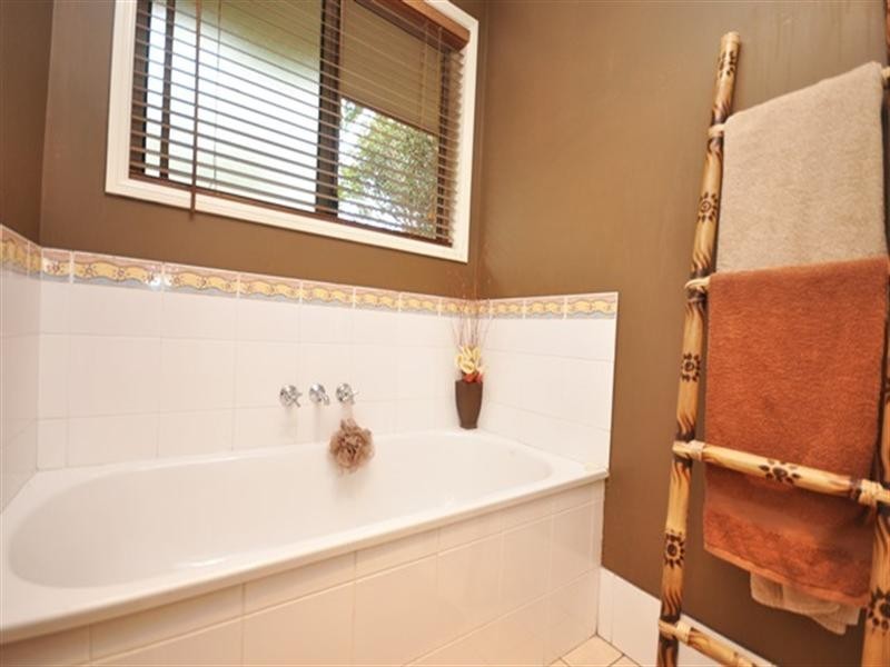 131-133 Burgundy Drive, Morayfield QLD 4506