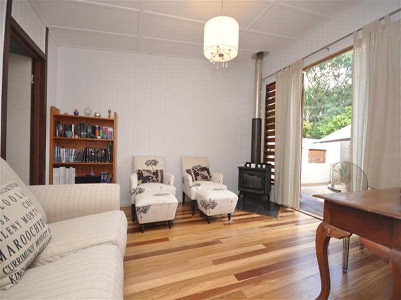 32 Young Road, Narangba QLD 4504