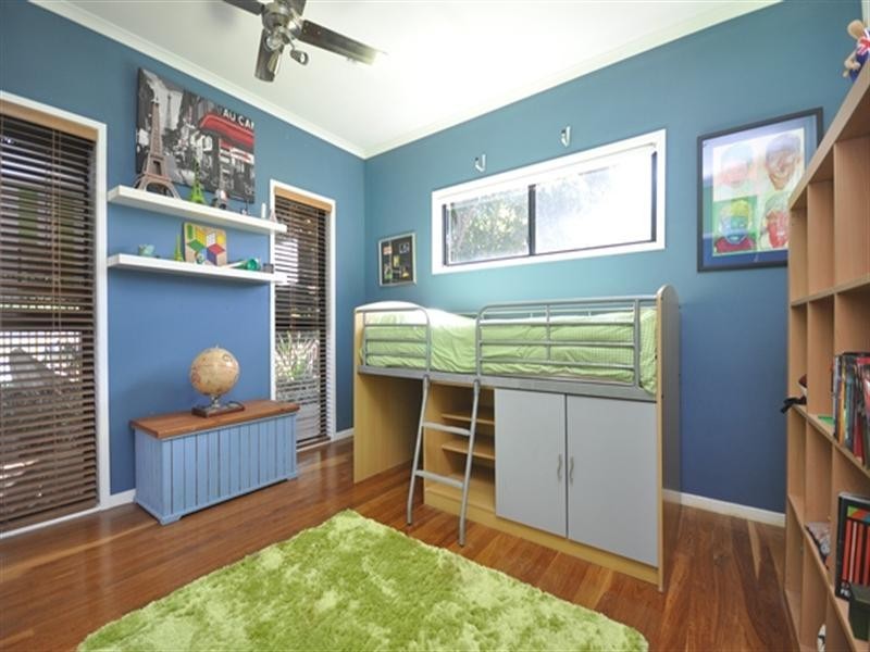 32 Young Road, Narangba QLD 4504