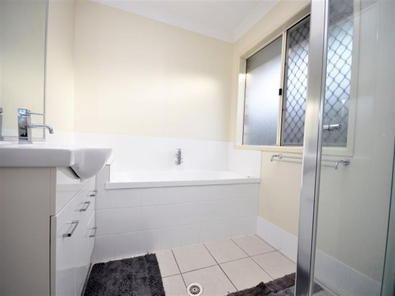 16 Kernel Road, Narangba QLD 4504