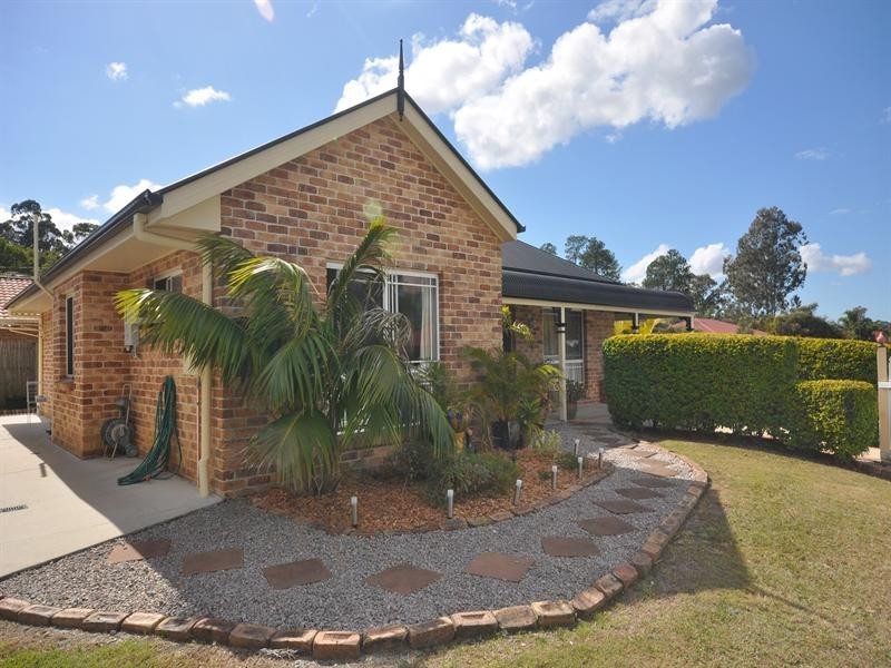 10 Highlands Drive, Narangba QLD 4504