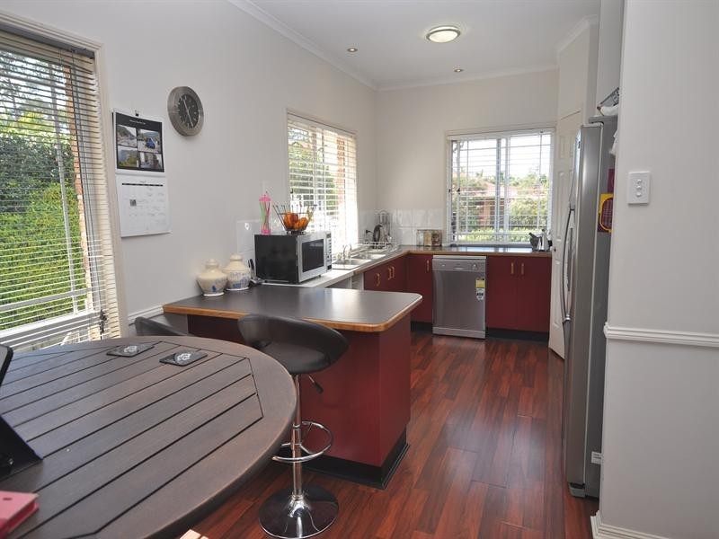 10 Highlands Drive, Narangba QLD 4504