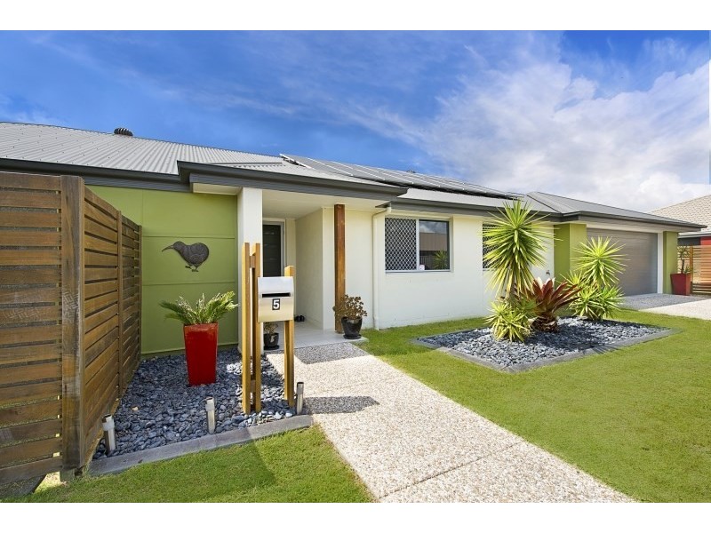 5 Clarence Close, Narangba QLD 4504
