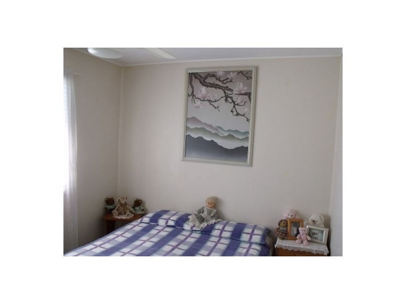 32 Longland Street, Redcliffe QLD 4020