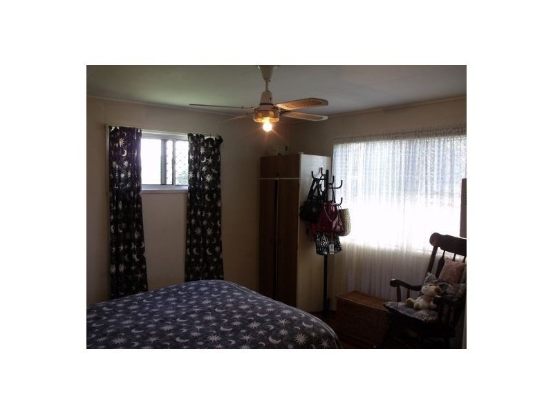 32 Longland Street, Redcliffe QLD 4020