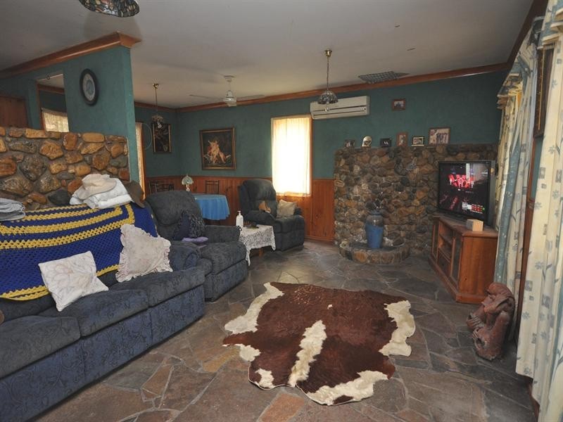 8 Walmsley Street, Narangba QLD 4504