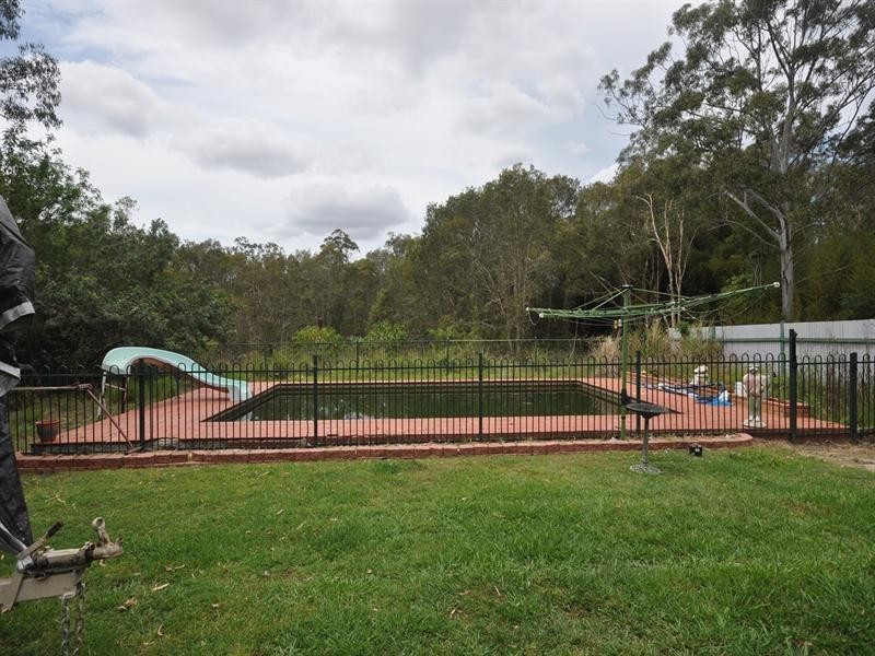 8 Walmsley Street, Narangba QLD 4504