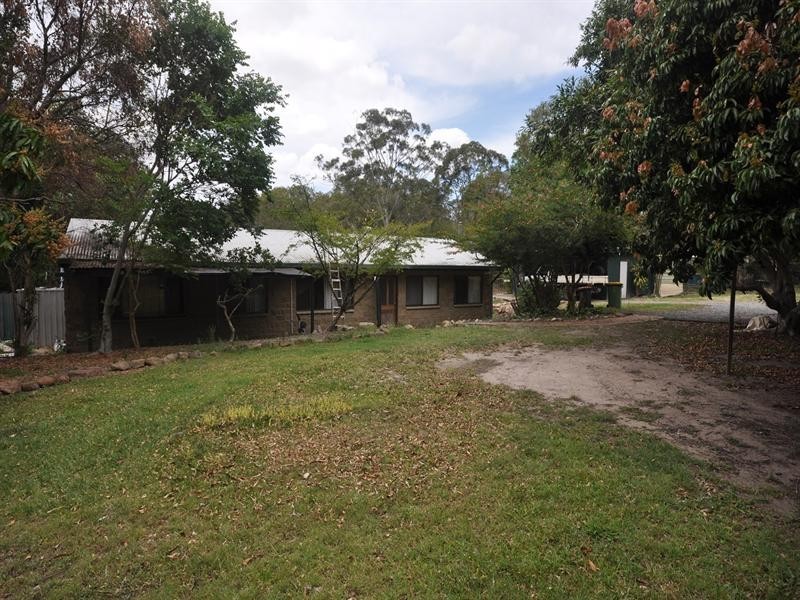 8 Walmsley Street, Narangba QLD 4504
