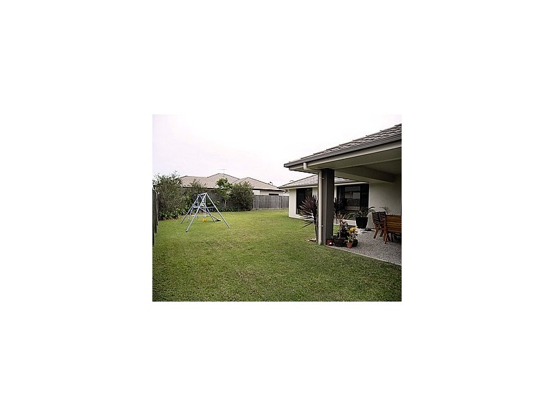 4 Angophora Close, Narangba QLD 4504