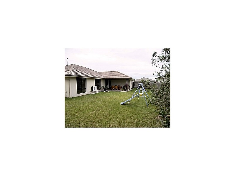 4 Angophora Close, Narangba QLD 4504