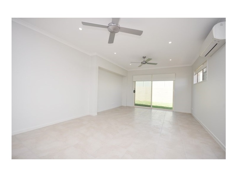 9 Regal Crescent, Narangba QLD 4504