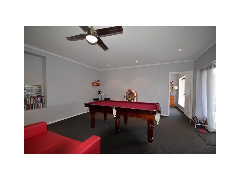 99 Pumicestone Road, Caboolture QLD 4510
