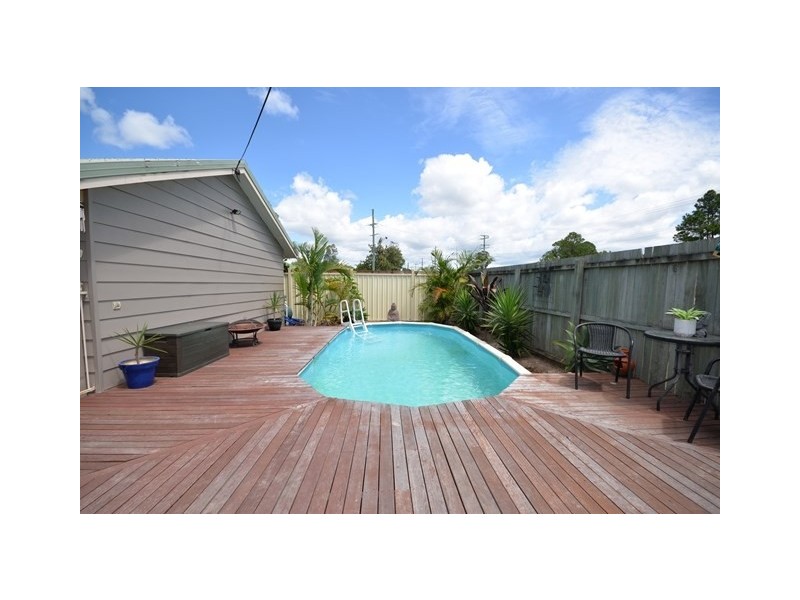 99 Pumicestone Road, Caboolture QLD 4510