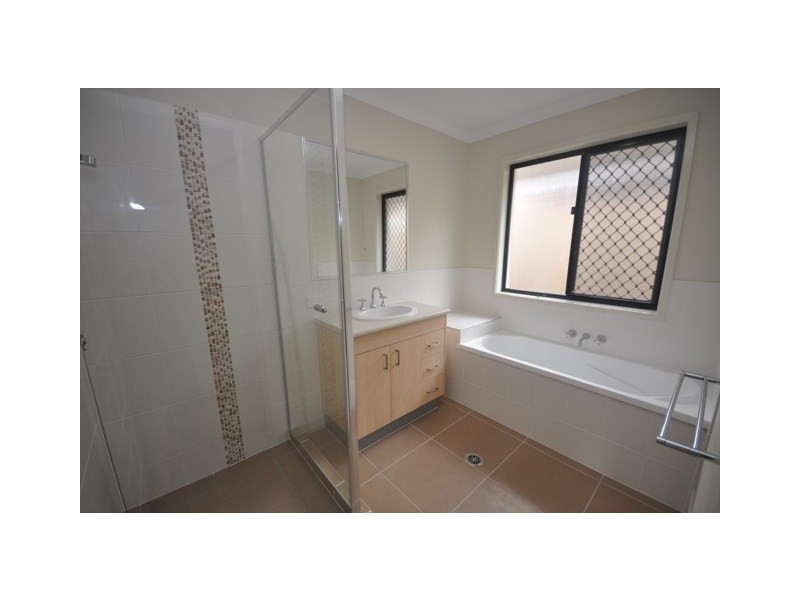 10 Samuel Way (Cnr Steven St), Narangba QLD 4504