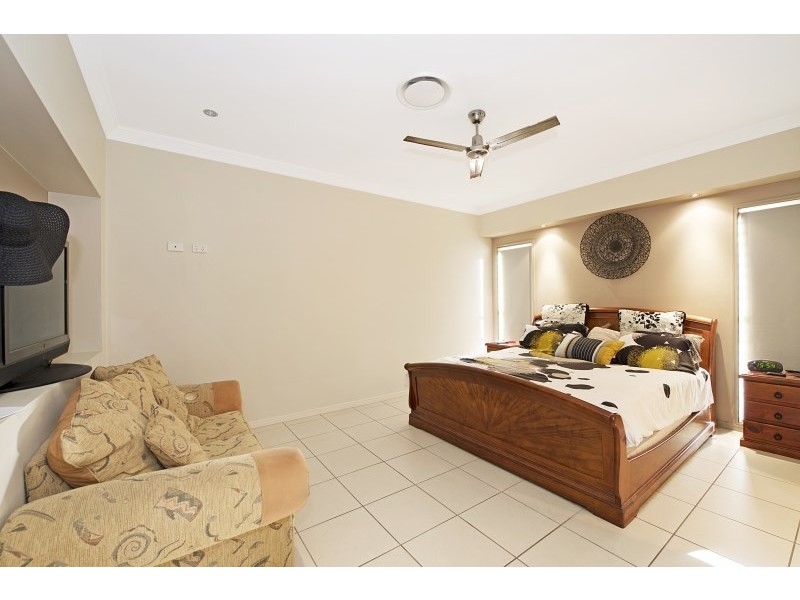 9 Firewheel Place, Narangba QLD 4504