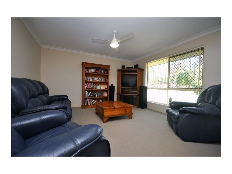 10 Tosca Street, Cashmere QLD 4500