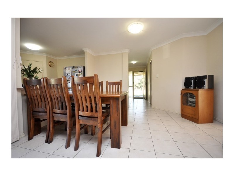 10 Tosca Street, Cashmere QLD 4500