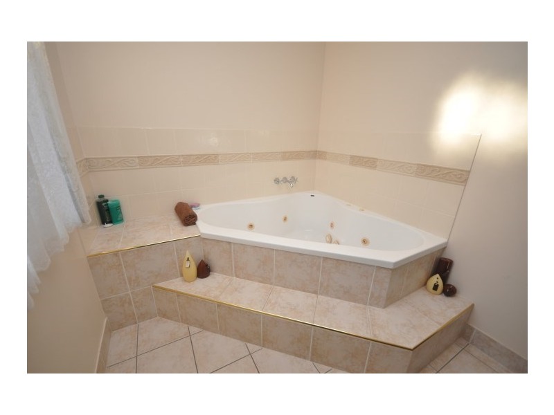 14 Whitfield Court, Narangba QLD 4504