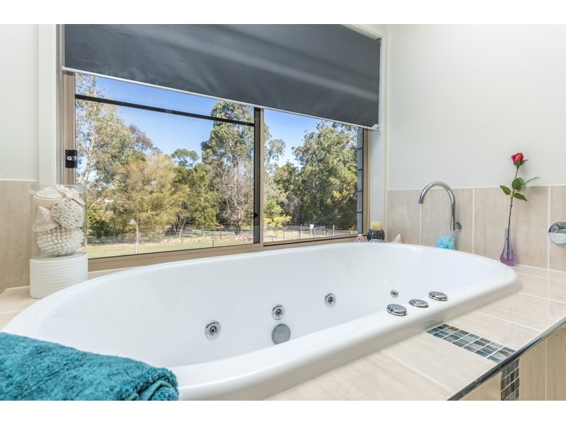 96 Macginley Road, Upper Caboolture QLD 4510