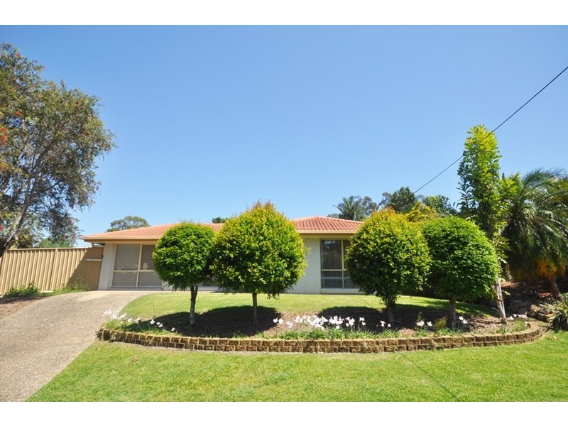 2 Brewster Court, Petrie QLD 4502