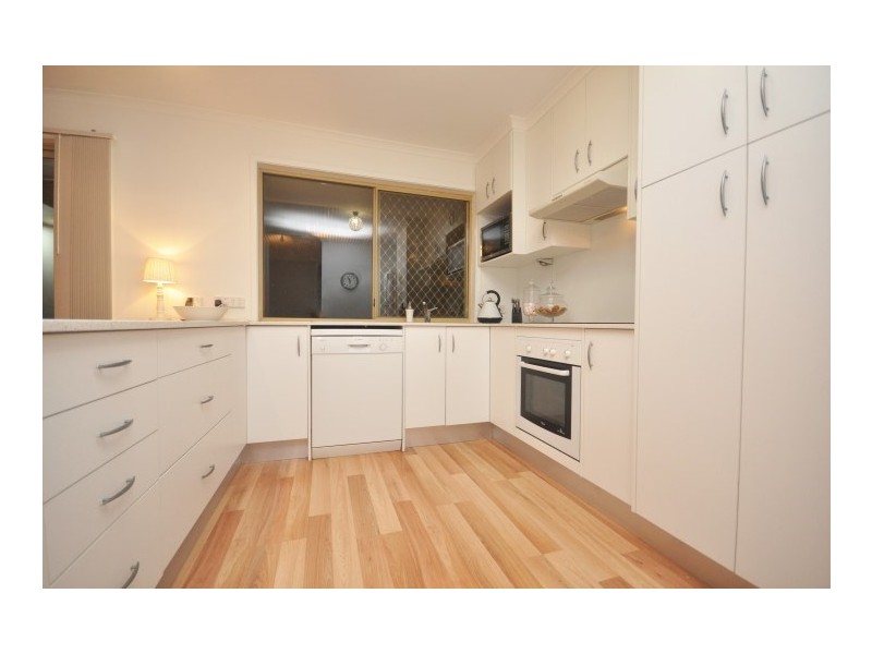 2 Brewster Court, Petrie QLD 4502