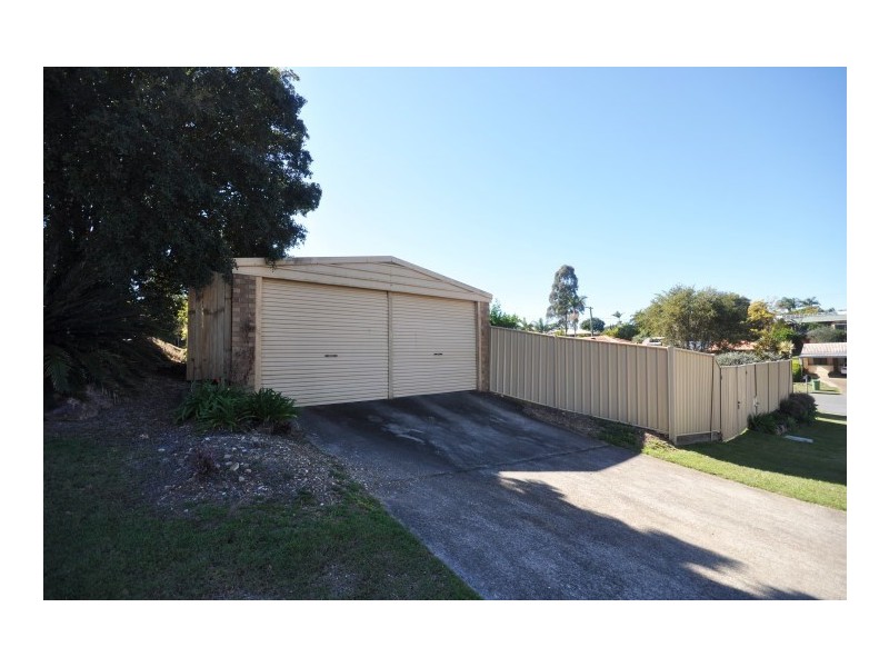 2 Brewster Court, Petrie QLD 4502