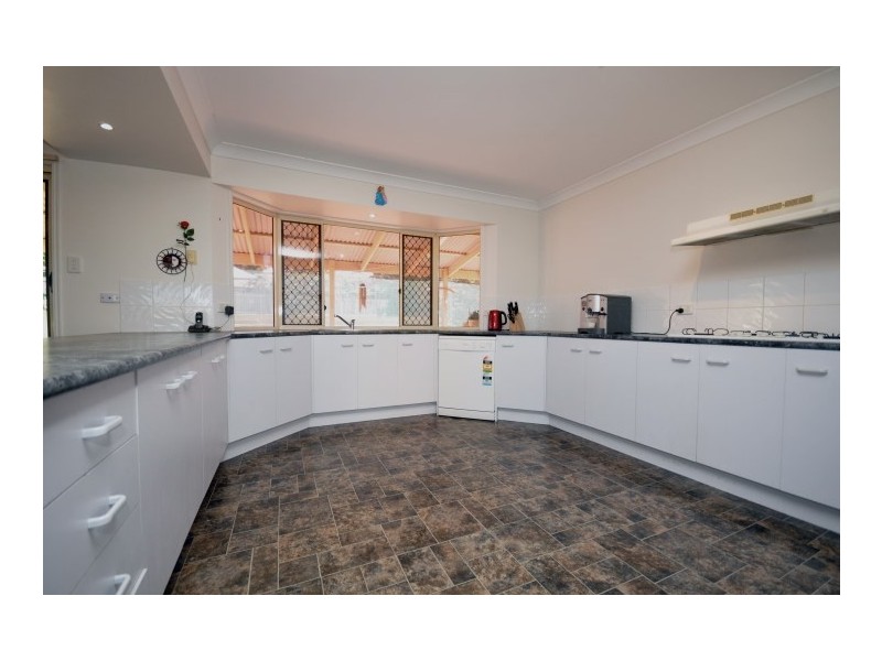 4 Aberdeen Way, Narangba QLD 4504