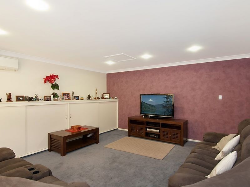 4 Aberdeen Way, Narangba QLD 4504