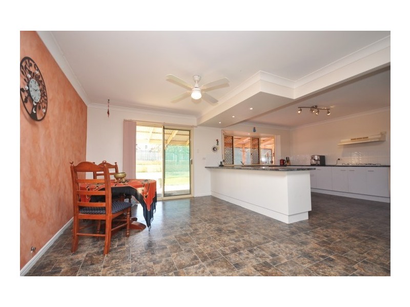4 Aberdeen Way, Narangba QLD 4504