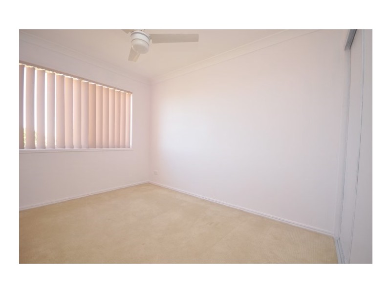 4 Aberdeen Way, Narangba QLD 4504